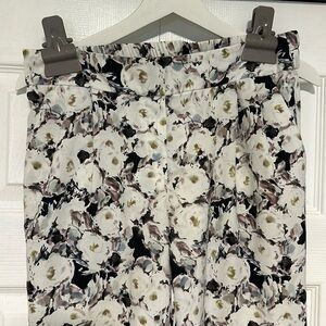 Loose summer flower pants Size S